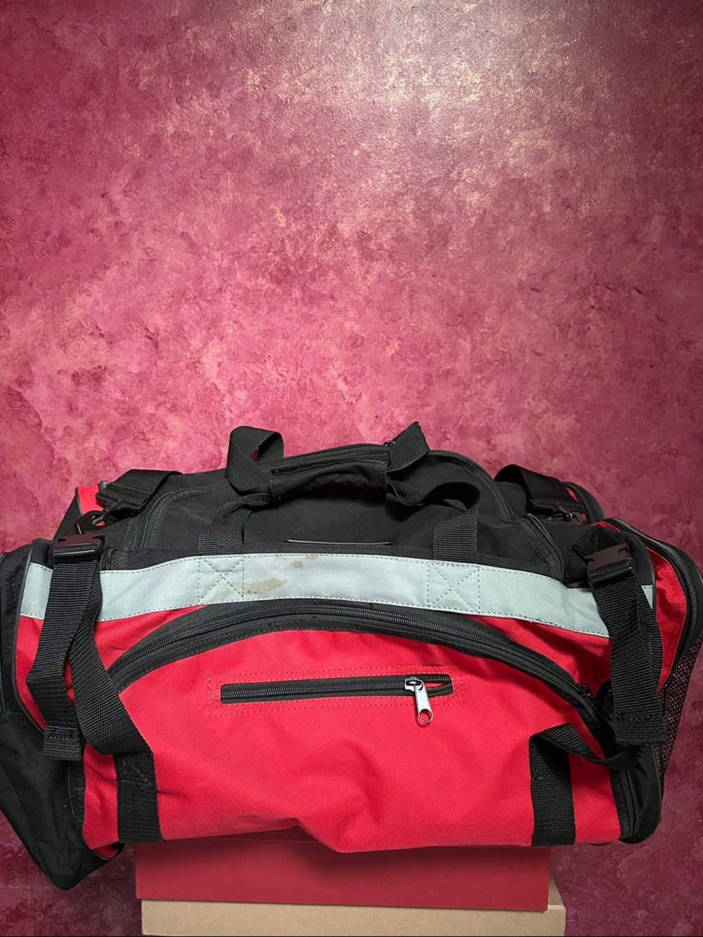 Martial Arts Depot LARGE Red Black Men's Duffel Bag , sports bag
